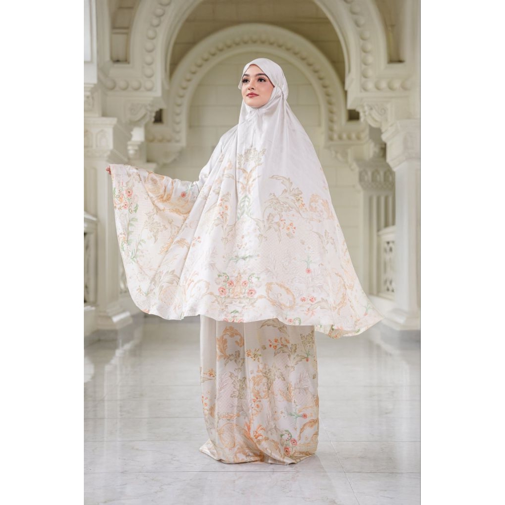 Buttonscarves Royale - Grandeur Prayer Robe /Mukena wanita