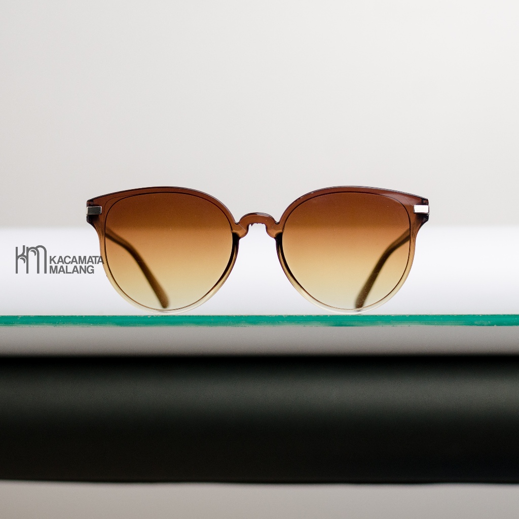 Kacamata Malang - Kacamata Hitam Sunglasses Modis - Catra 04