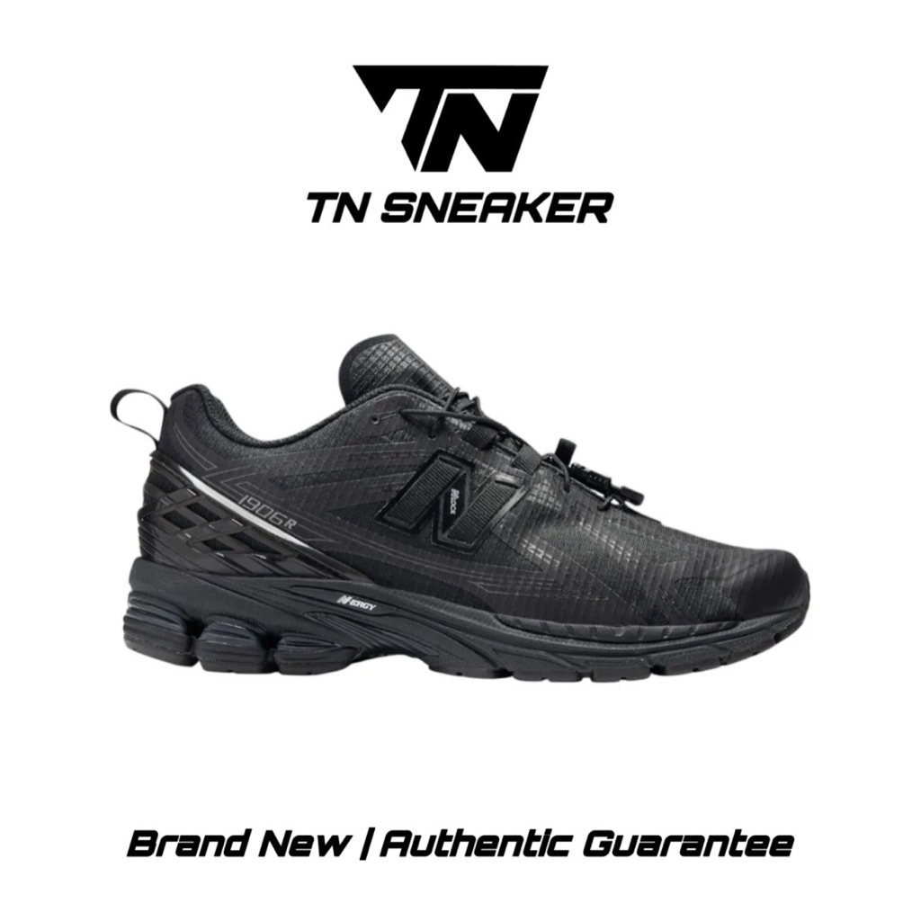 New Balance 1906R Triple Black Magnet