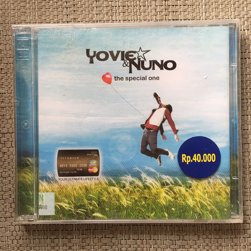 CD Yovie & Nuno - The Special One | Segel