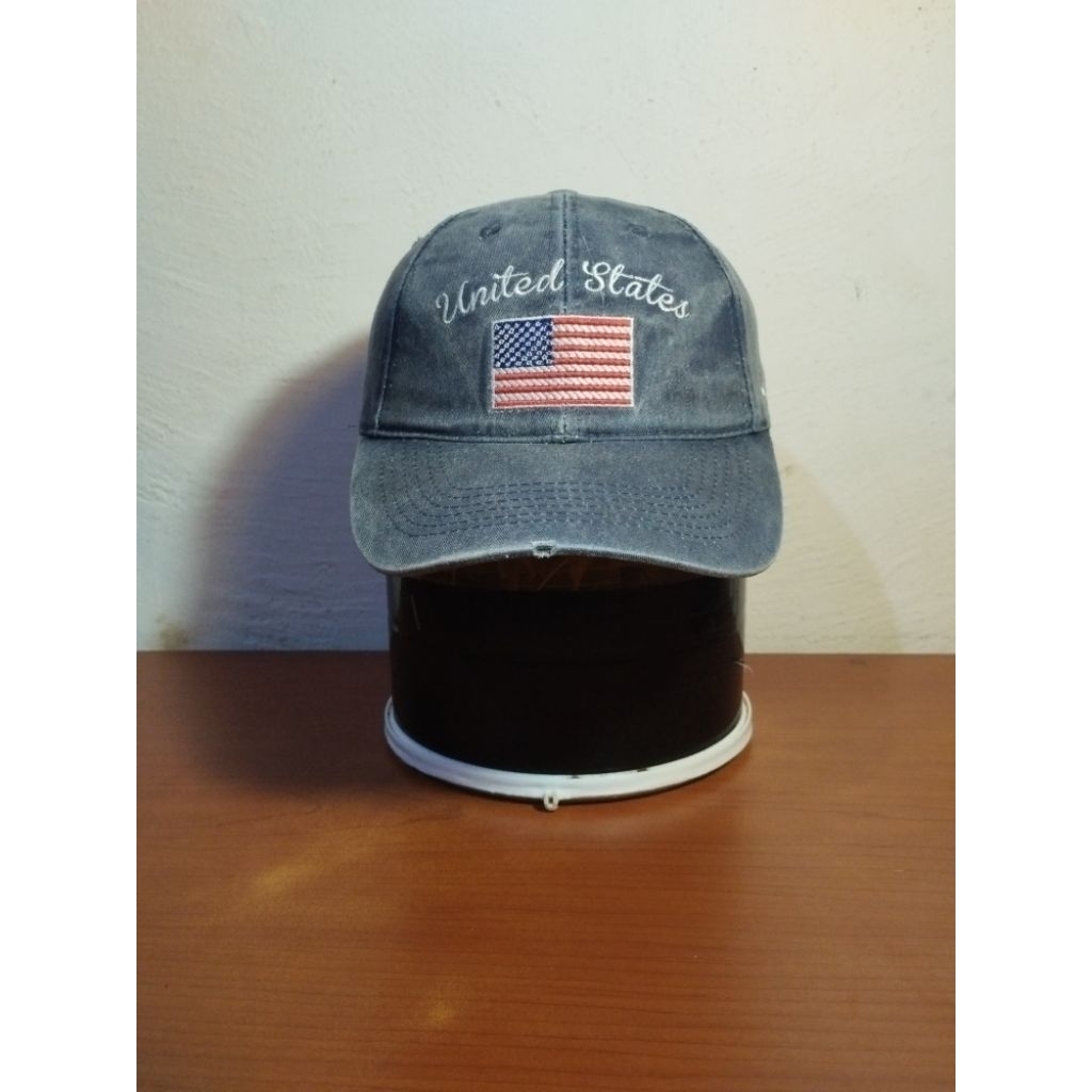 Topi Eagle Crest US Flag washed Ripped