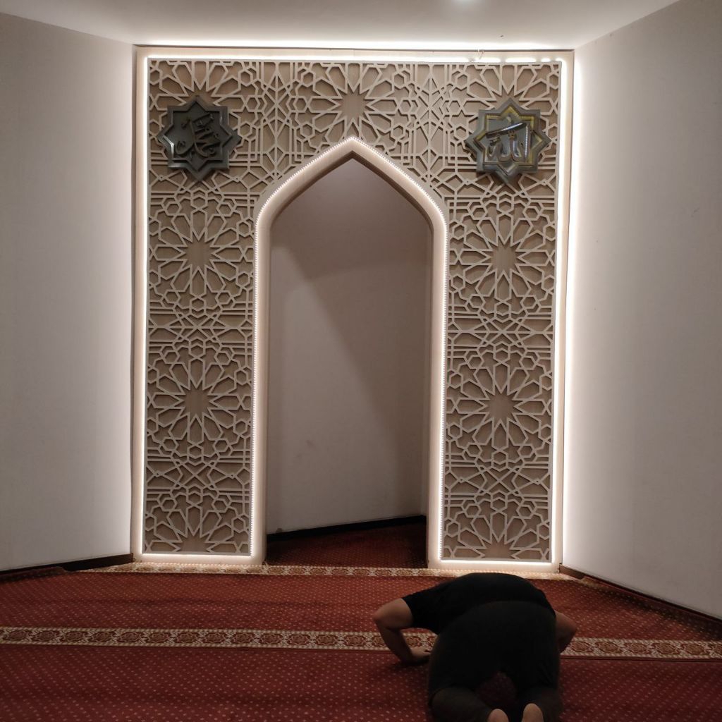 JUAL MIHRAB TEMBOK MASJID IMAM. MASJID GRC KRAWANGAN CETAK BETON