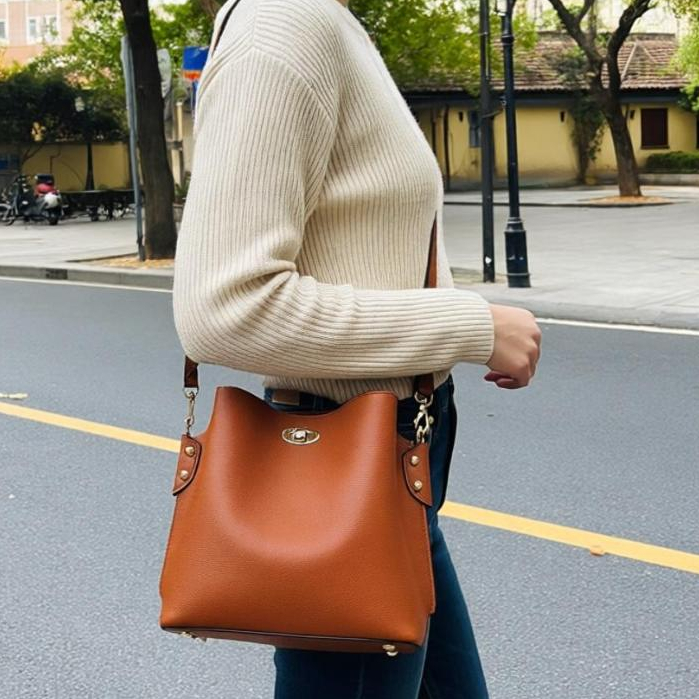 CM BAG Coc Tas Selempang Wanita Kulit Jeruk Elegan Import