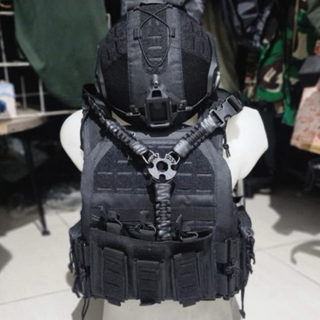 1set Bodyvest Rajawali/helm tactical/talisandang Paracord