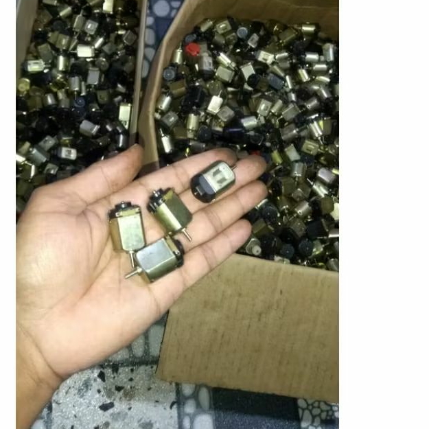 Dinamo Tamiya/ dinamo dvd generator layangan/ dinamo kecil 3v