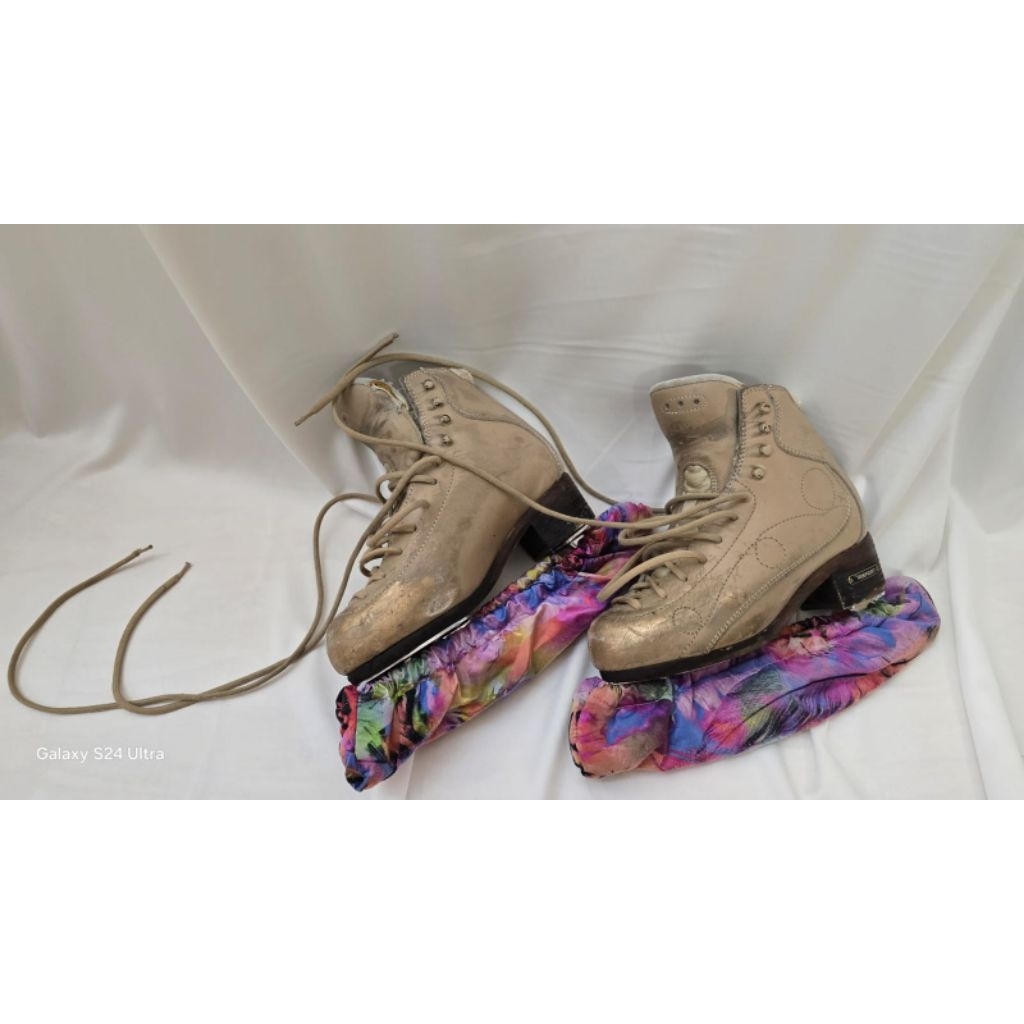 Sepatu Ice Skate Risport Royal