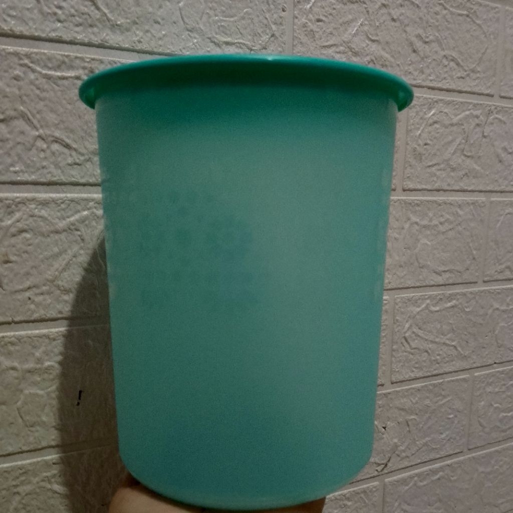 Mosaic canister Tupperware 1,9L tosca baru