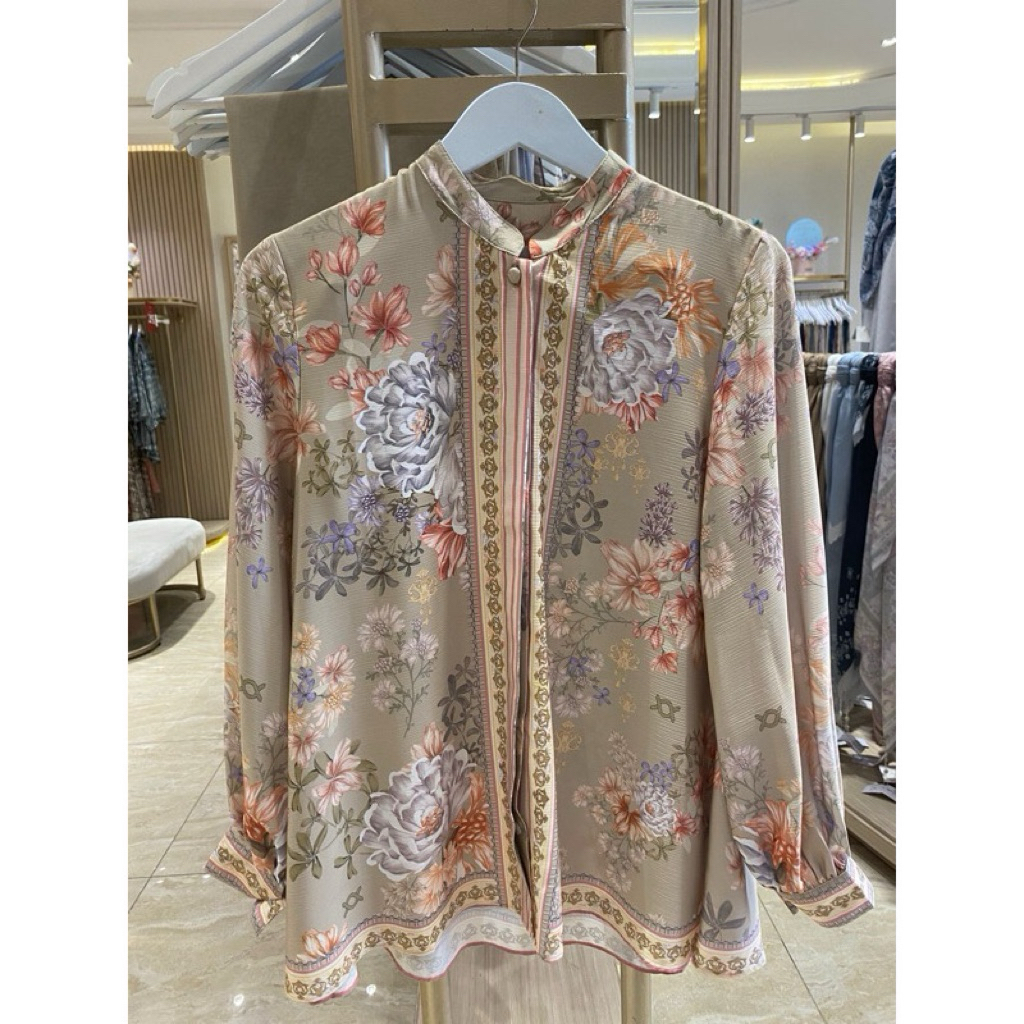 Sagara shirt Wearing Klamby