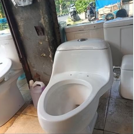 closet duduk toto CW 894 J toto putih only