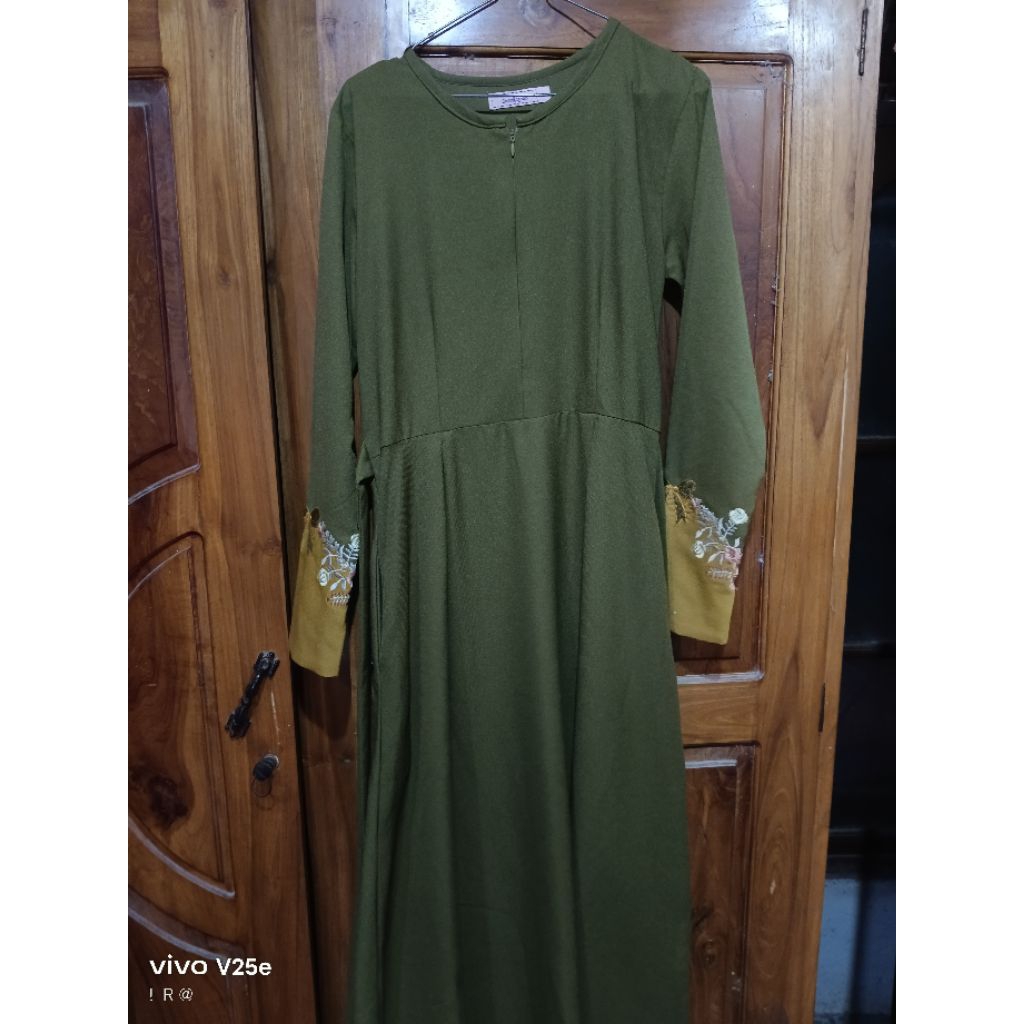 Preloved Gamis Emmaqueen