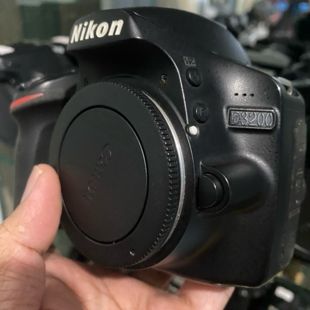 Nikon D3200 body only