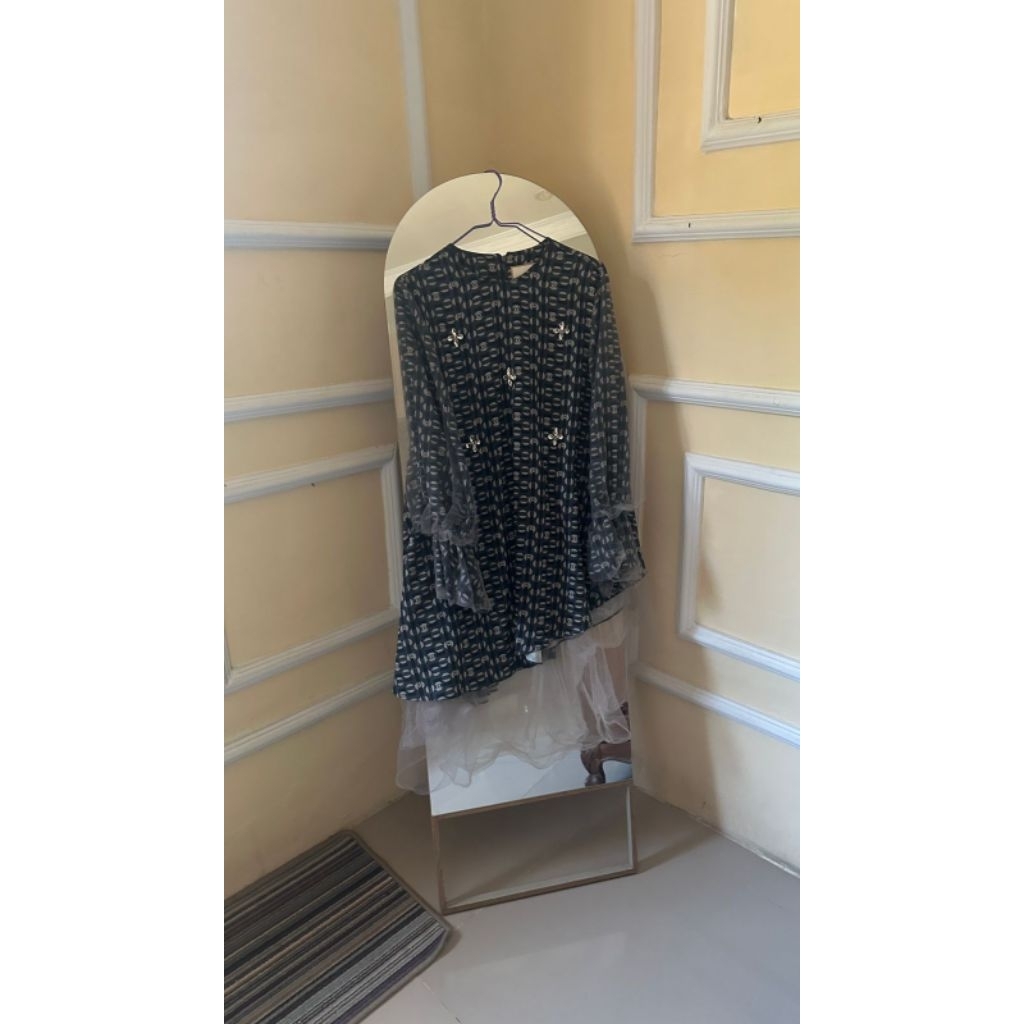 Wearing klamby blouse monogram size S