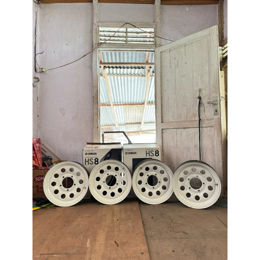 4 velg Kaleng jimny katana escudo vitara taft rocky feroza