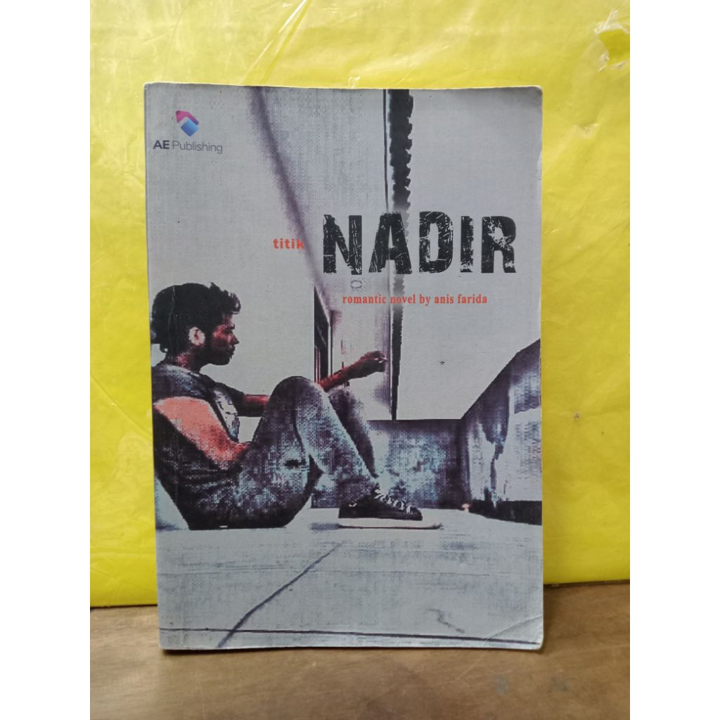 BUKU TITIK NADIR ROMANTIC NOVEL