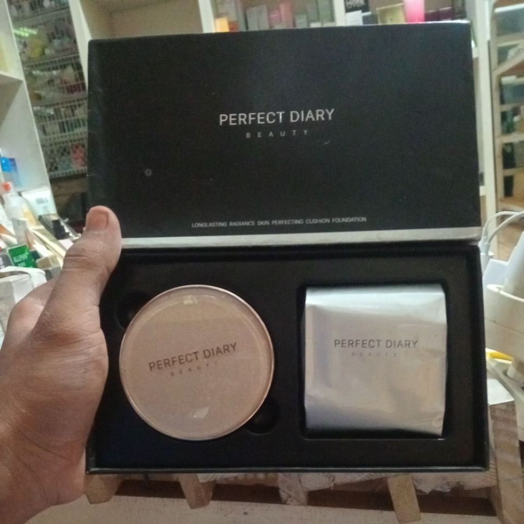 Perfect Diary Beauty Longlasting Radiance Skin Perfecting Cushion Foundation Shade 01