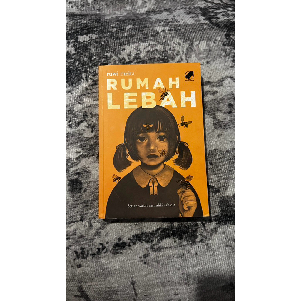 (Preloved) Buku Rumah Lebah