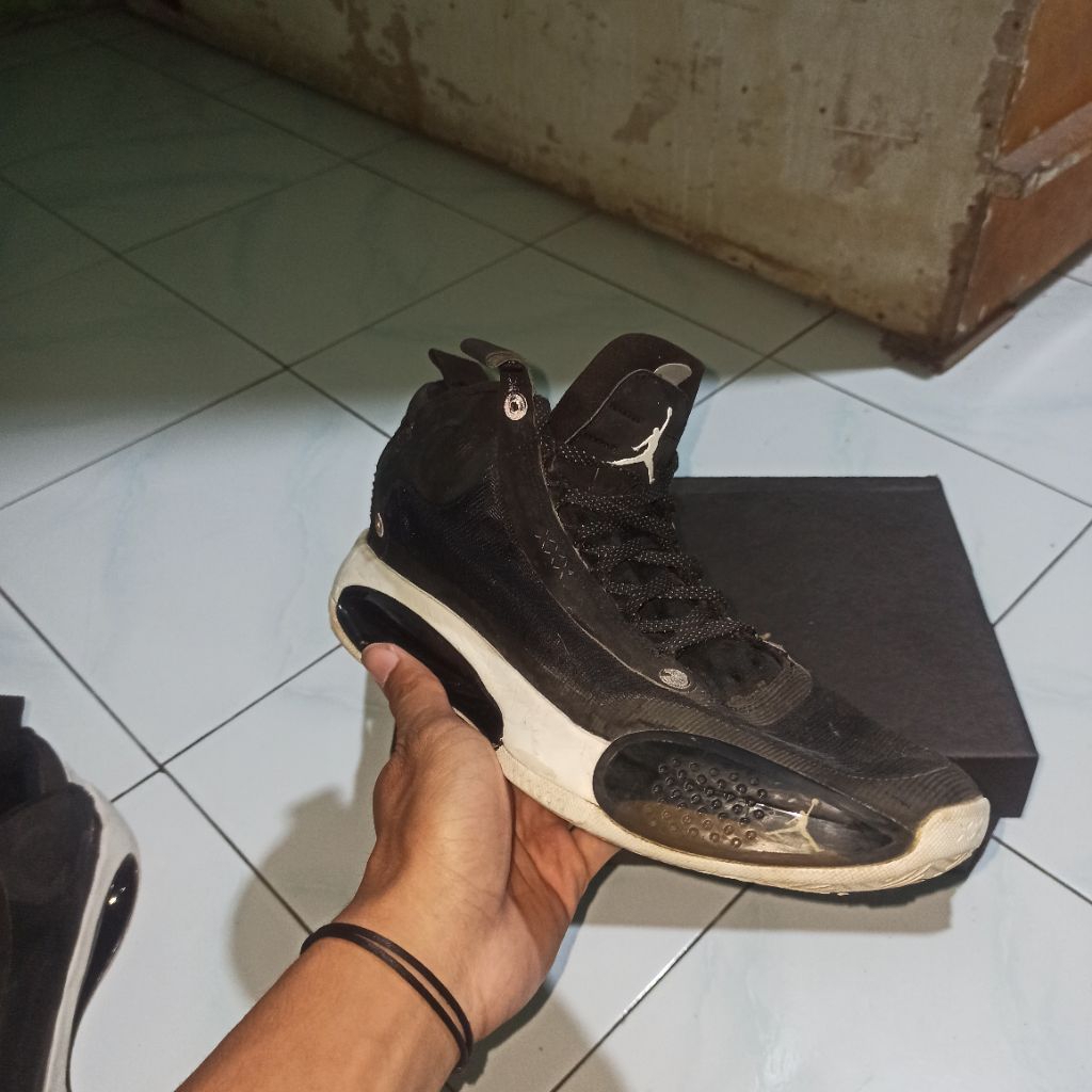 sepatu second basket air jordan 34 size 43