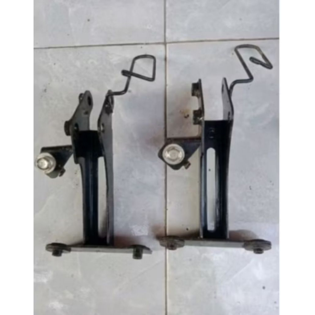 breket pangkon panel dada dasi honda beat fi/beat esp original