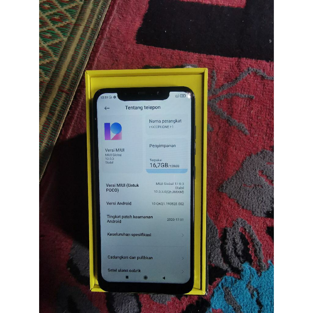 pocophone f1 bekas