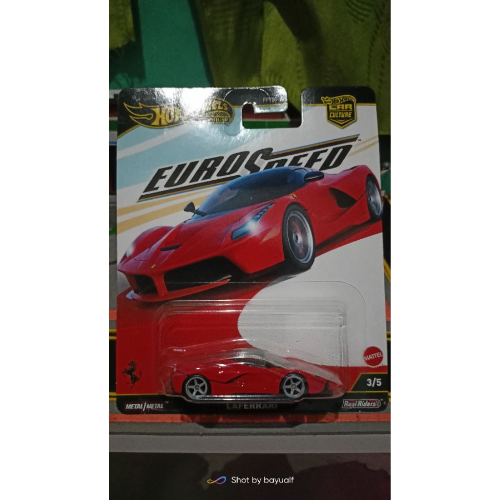 Hotwheels premium LaFerrari