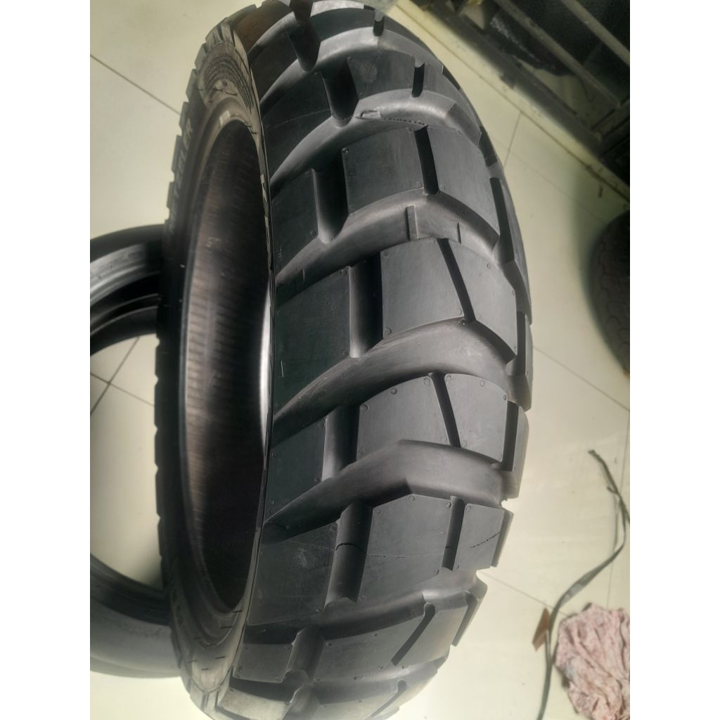 Metzeler karoo3..170/60-17