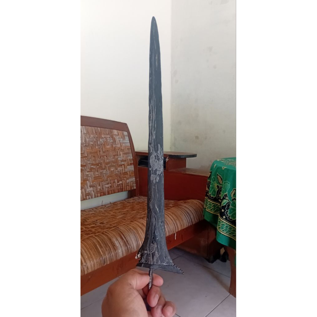 Bilah keris pemengkat Jagat Pamor Kulit Semongko