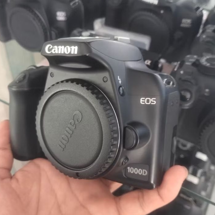 Canon 1000d body only mulus