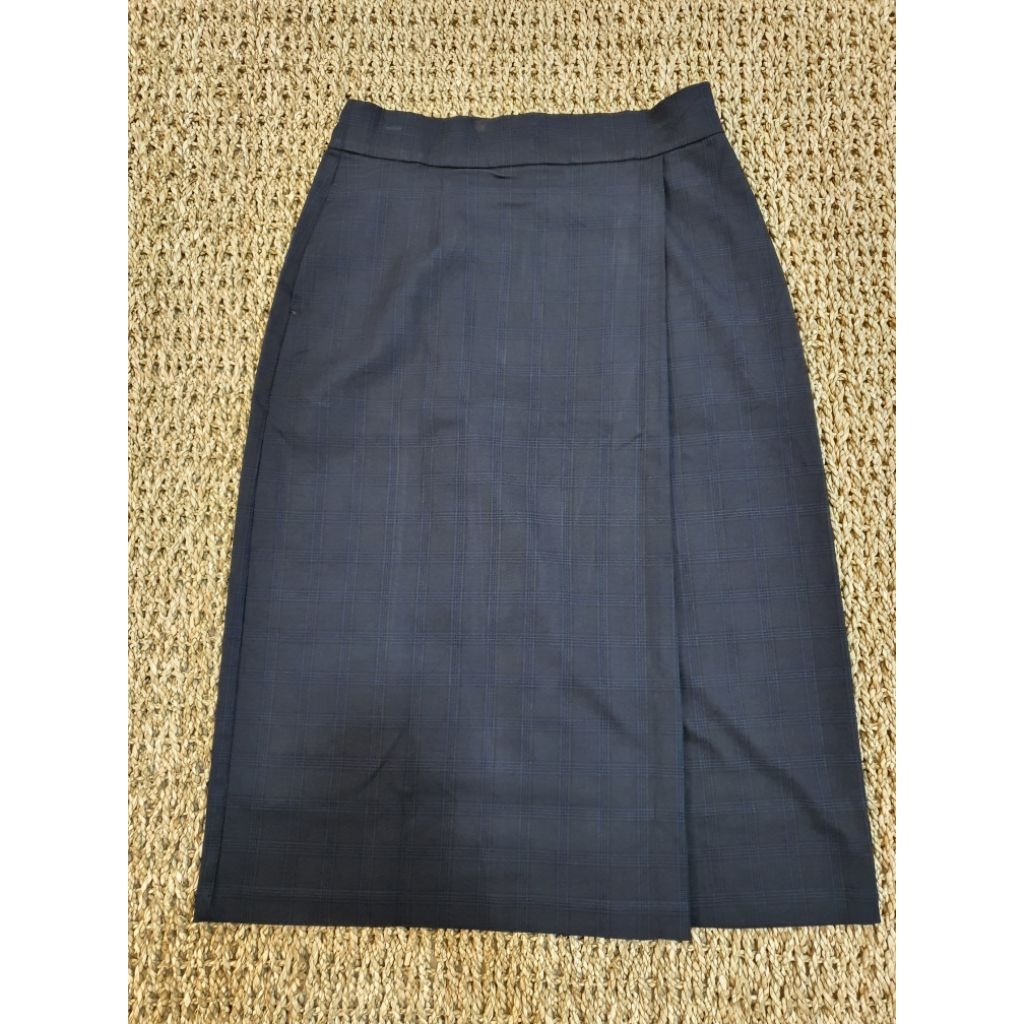 Rok Katun Wanita Uniqlo