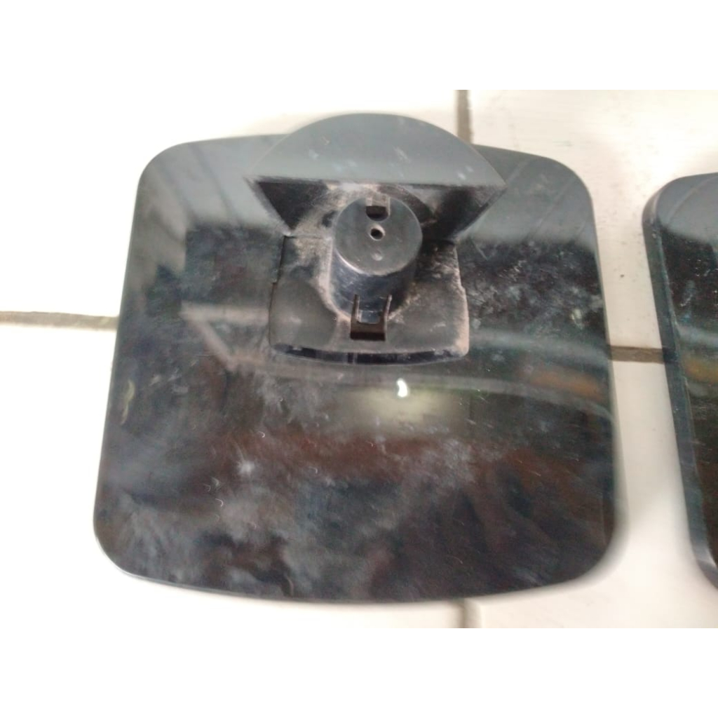 TATAKAN DUDUKAN KAKI  Speaker Tower 24 inch Polytron CINEMAX flat panel tv 24 series