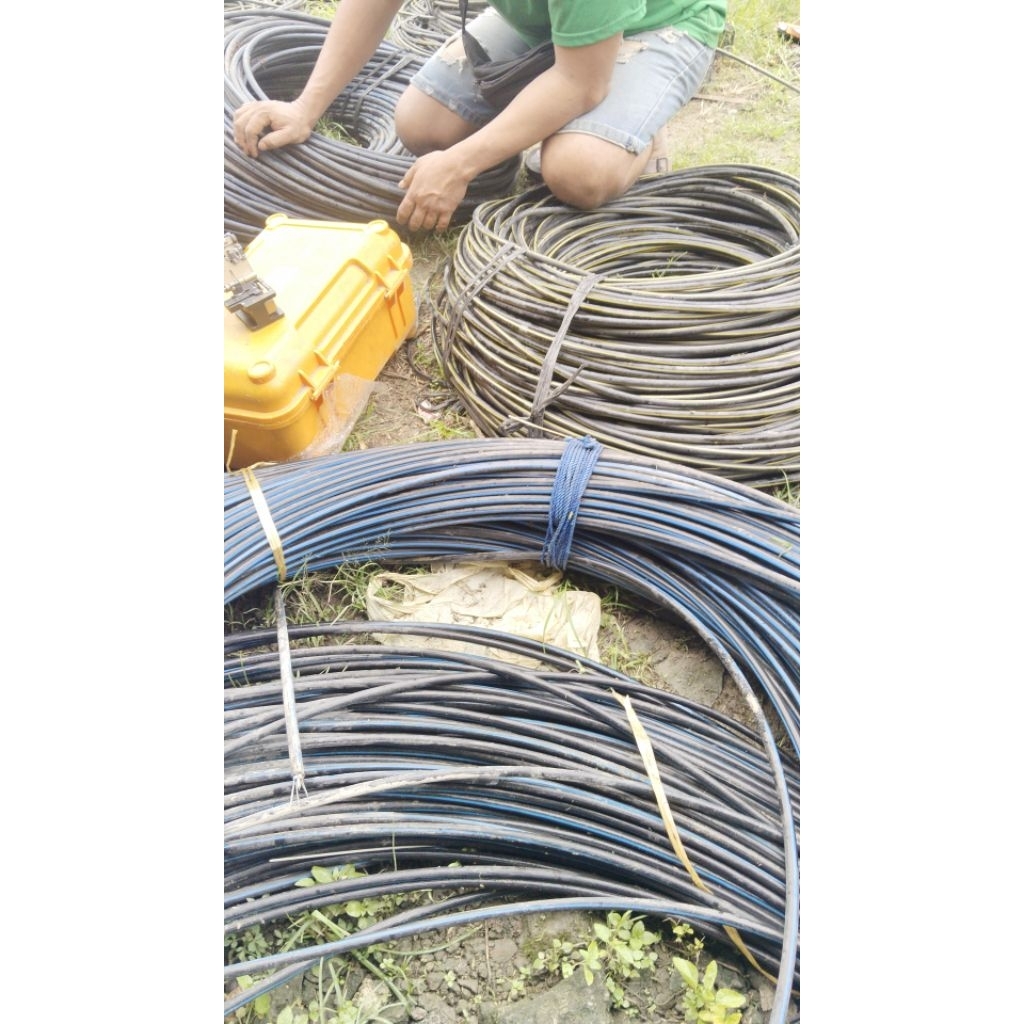 KABEL OPTIK 6 CORE  BARANG SESUAI FOTO MEREK MACAM2 SEMUA