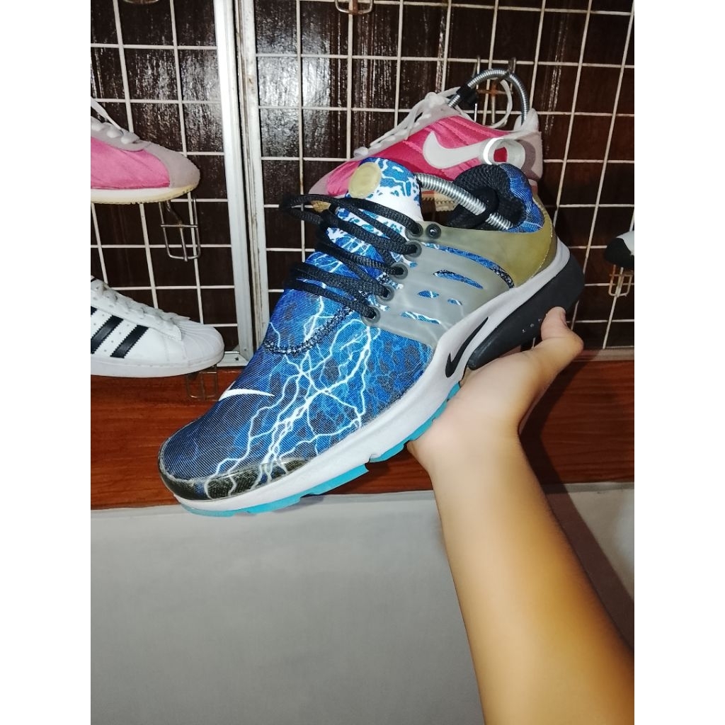 sepatu Nike air fresto