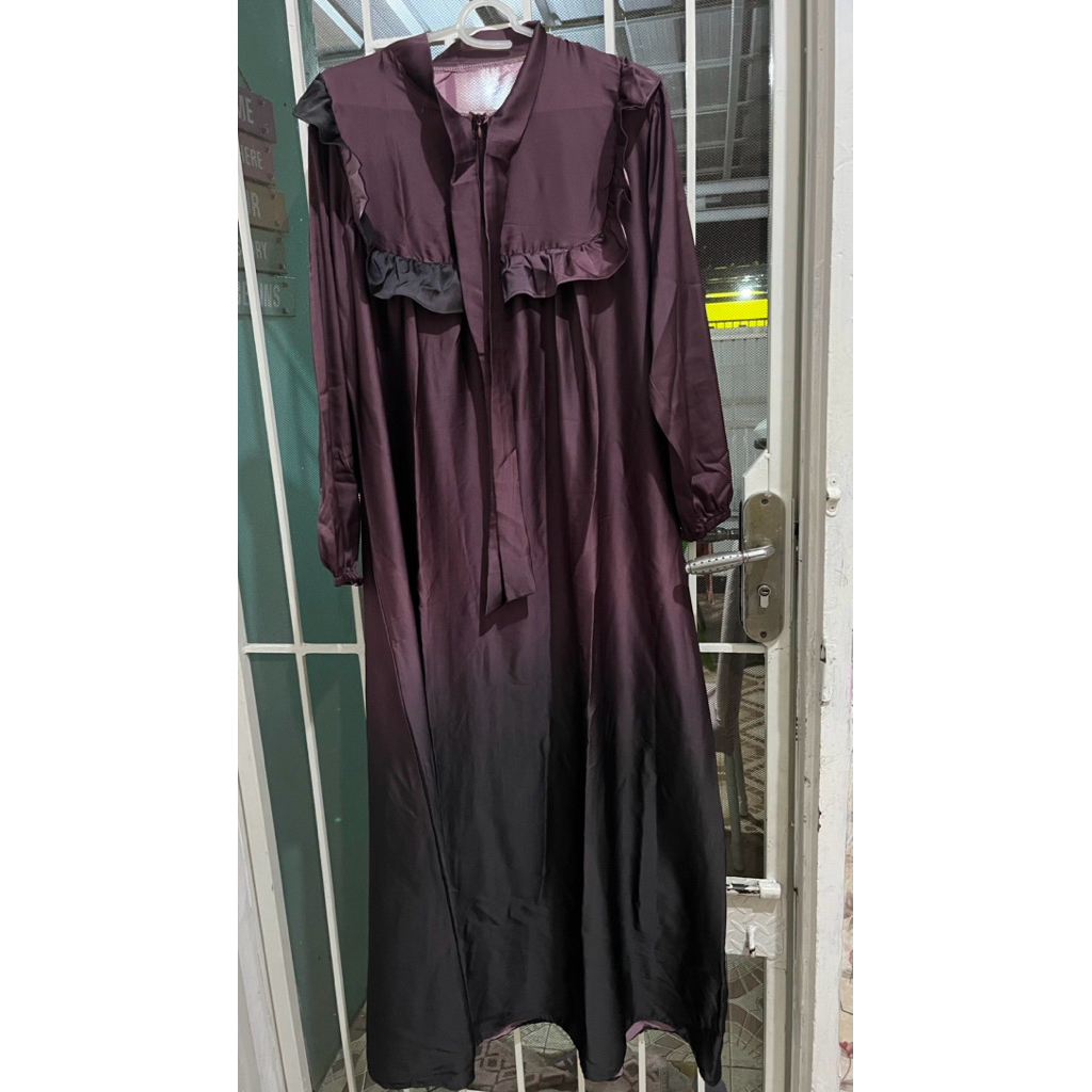 preloved Gamis Ungu satin