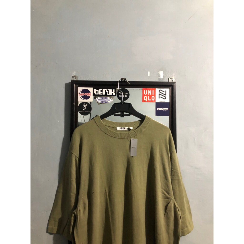 Tshirt UNIQLO Oversize