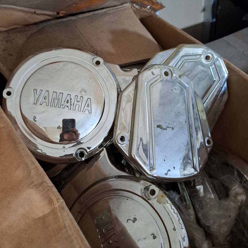 Cover bak magnit rx king satu set kiri kanan/ tutup pompa oli samping rx king new master croom bahan