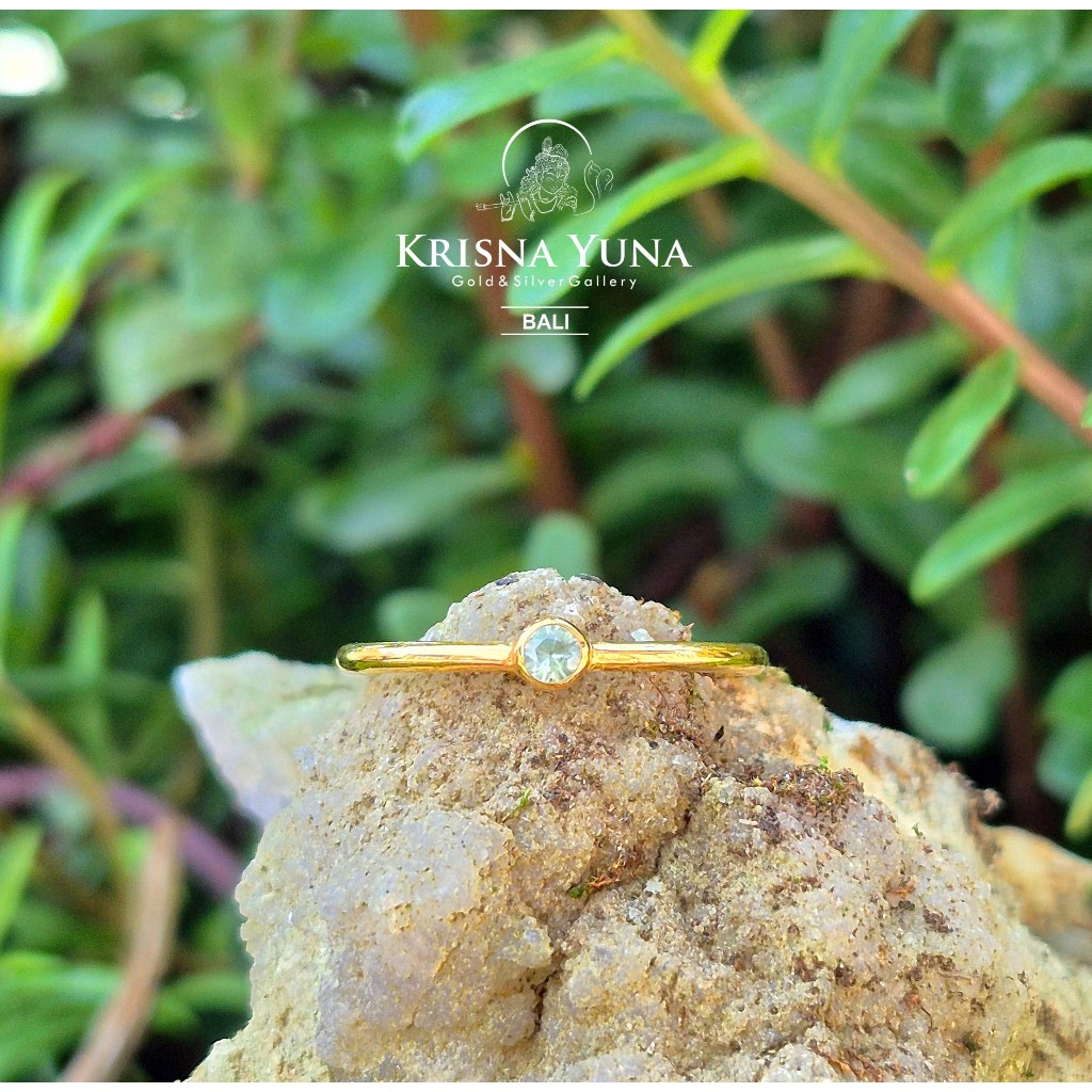 Natural Light Blue Green Sapphire Mini Ring