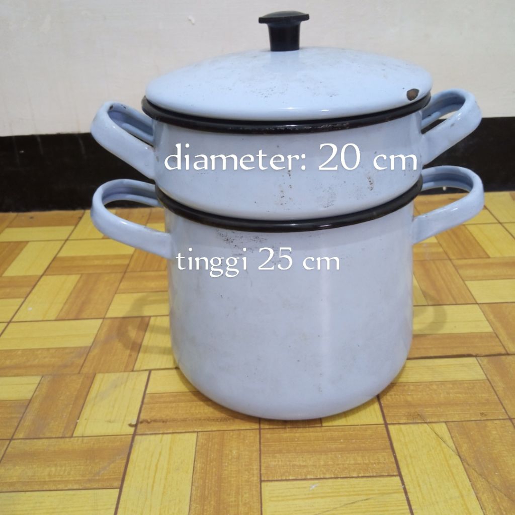 vintage 1950 stackable pot enamel