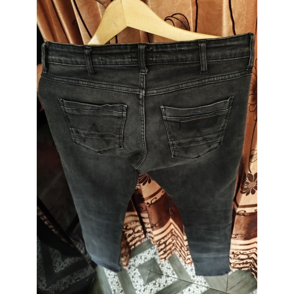 wrangler Vegas Skinny Size lokal 34