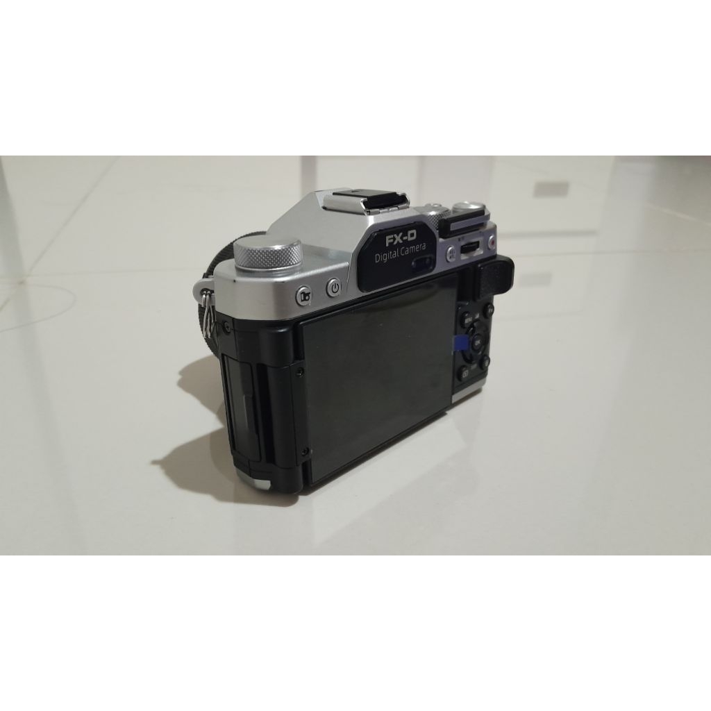 kamera slr yashica fx d 100