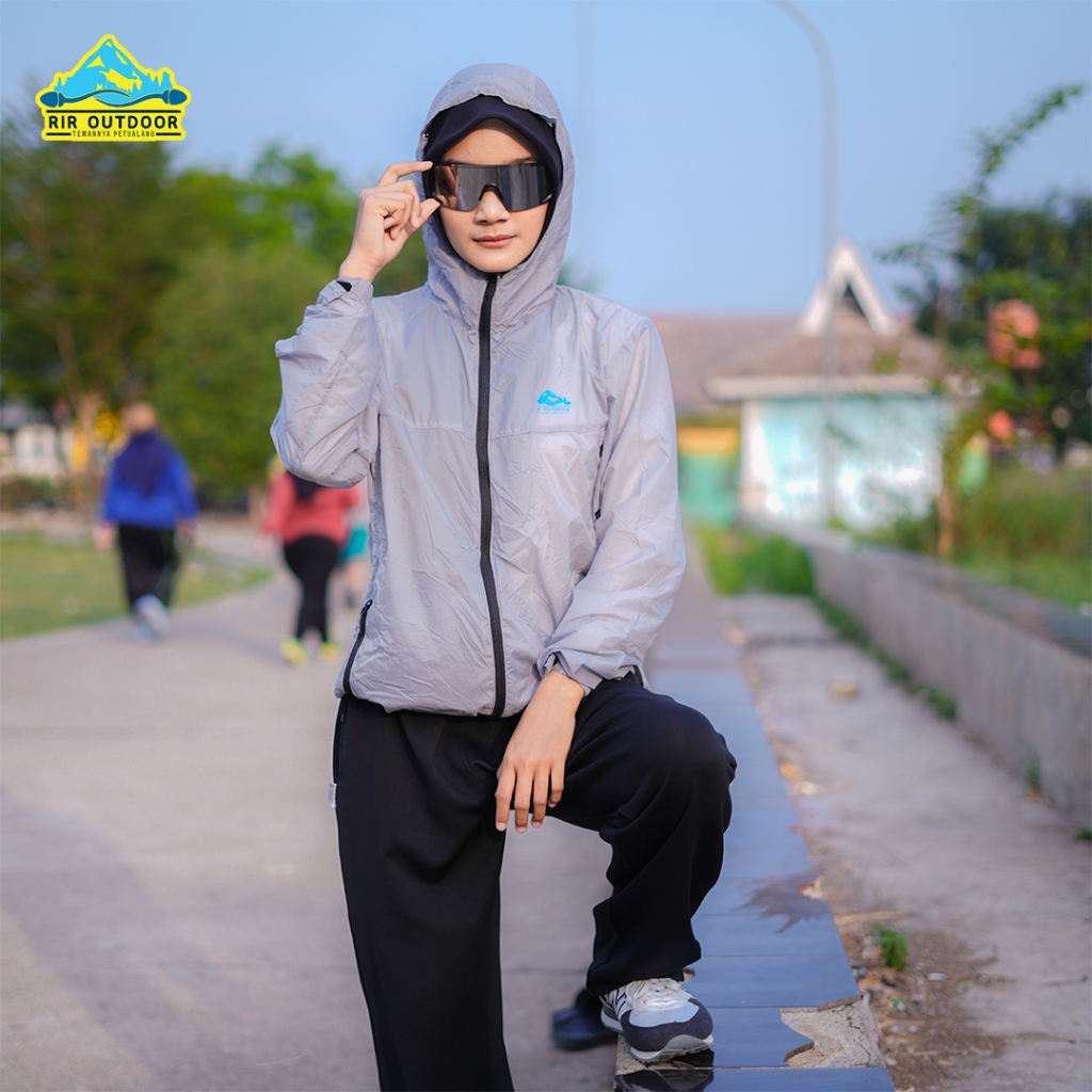 Jaket Running Windbreaker Ultralight Jacket RIR Outdoor Sonic Series Pria Wanita