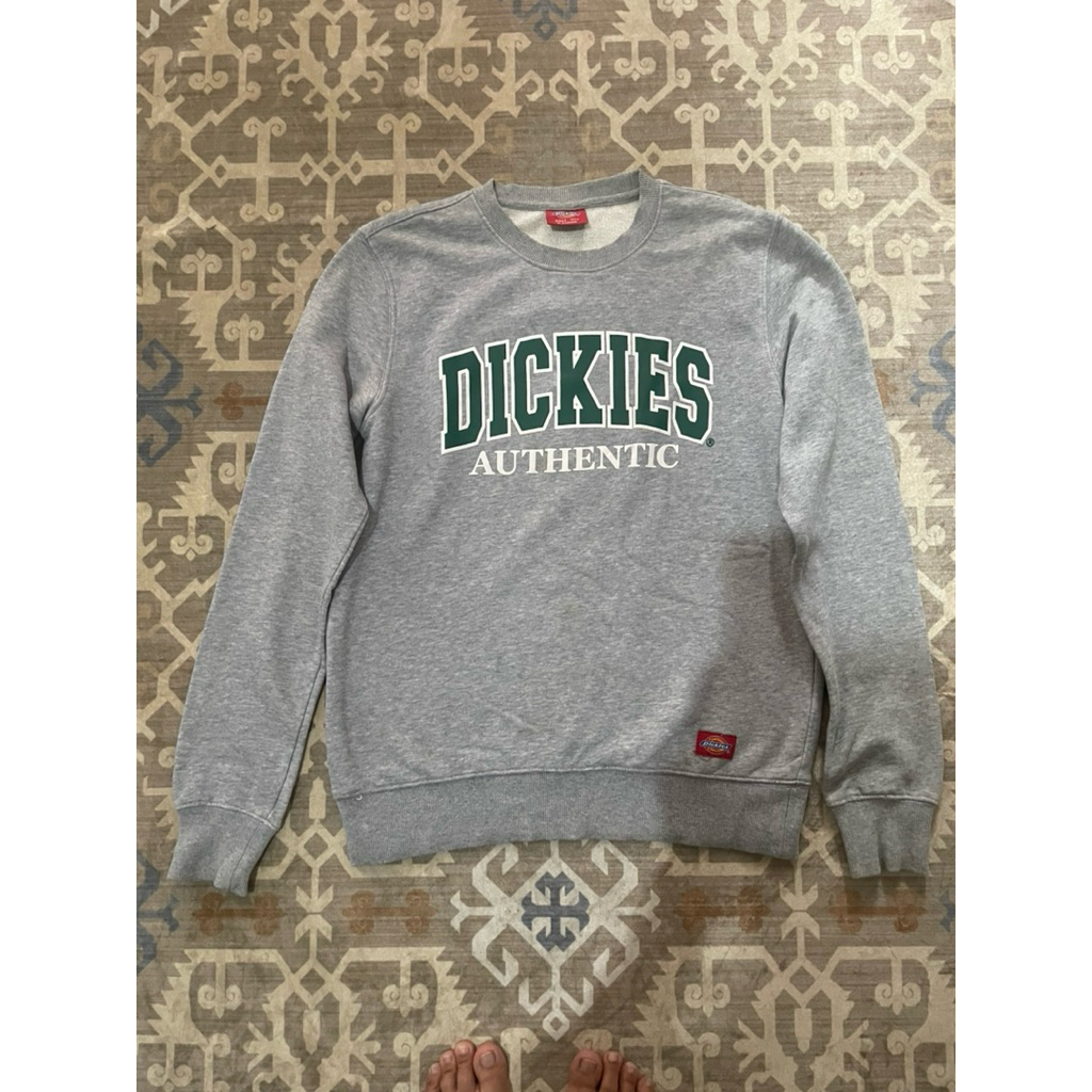 Crewneck dickies abu tulisan hijau
