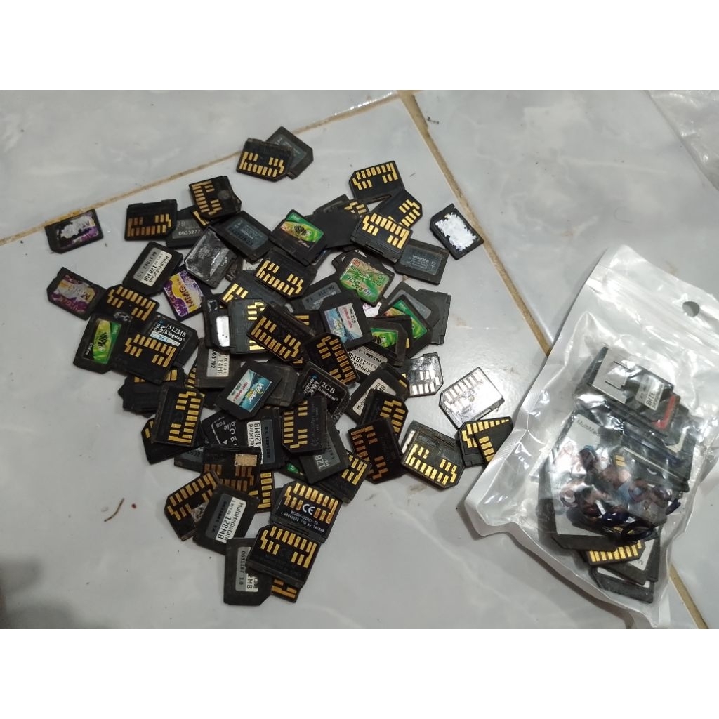 memori handphone jadul RSDV Bekas copotan hp 7610 6600 N70 3300 dll