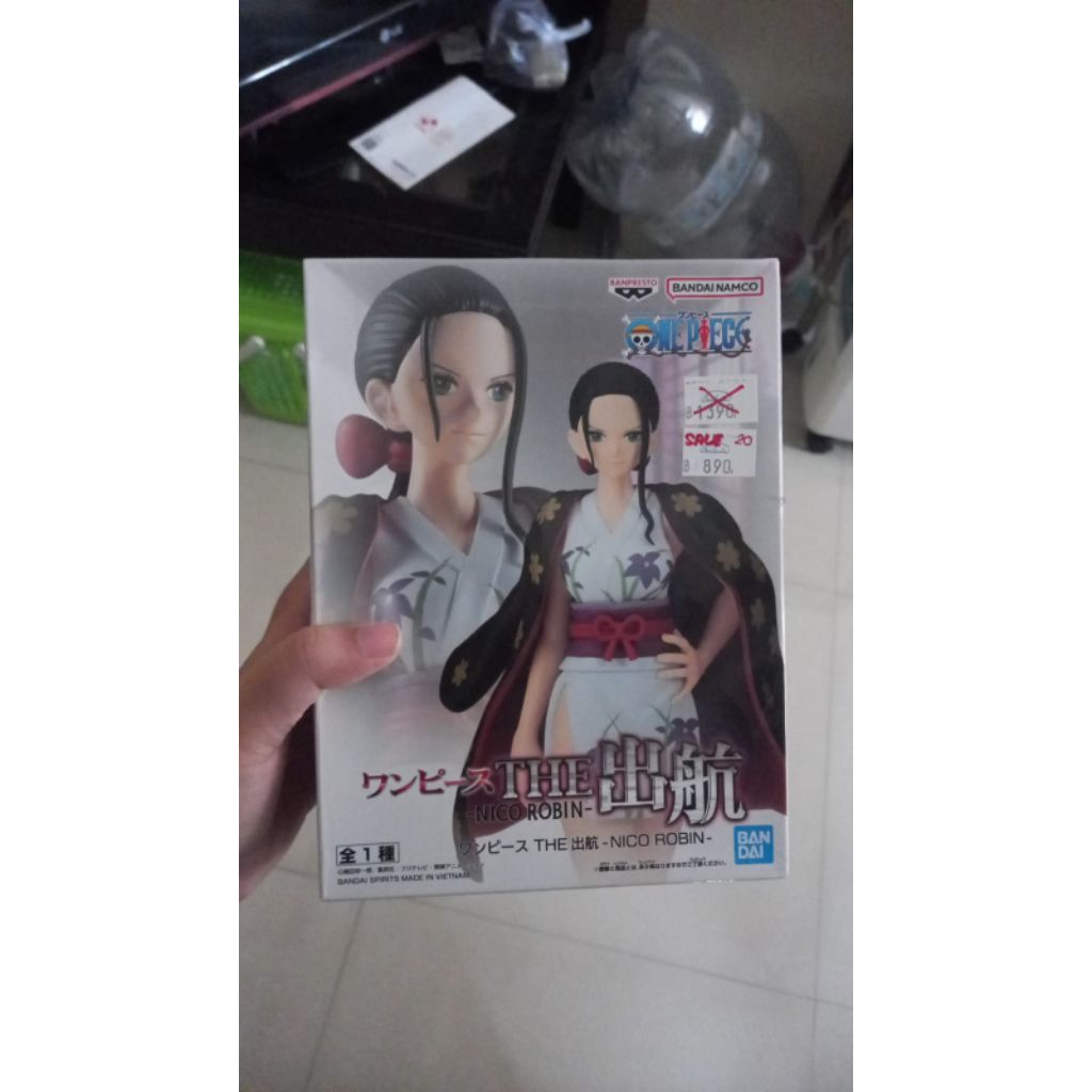 Action figure Nico Robin