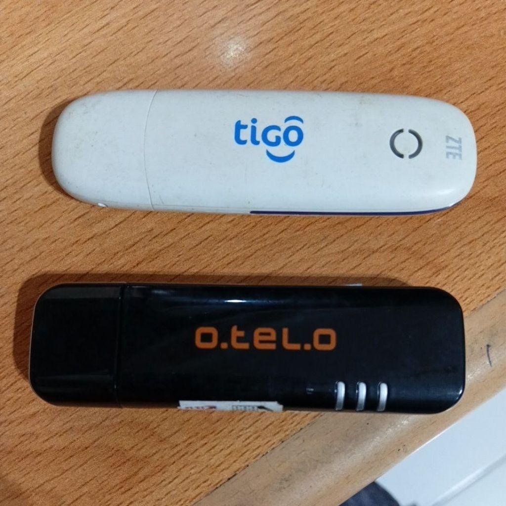 Modem Huawei E160E dan ZTE MF190 usb stick modem sim card 3G-4G seken bekas normal hidup
