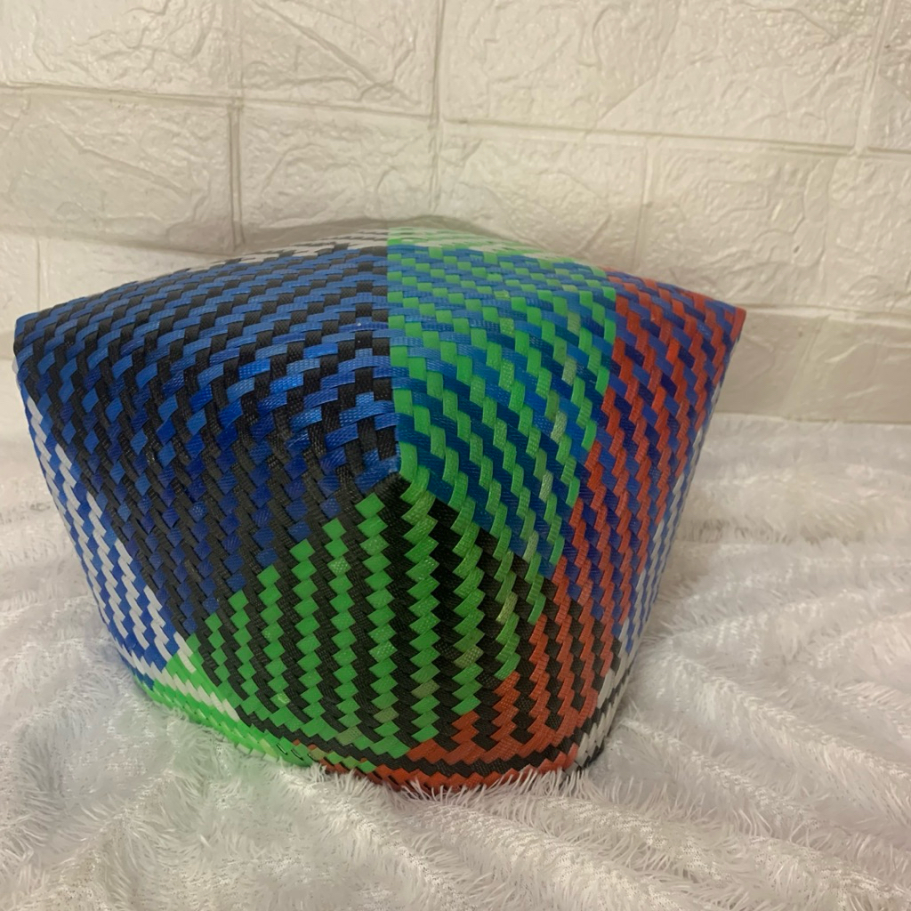 besek anyaman plastik tradisional muat 3kg