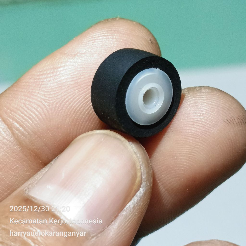 Pinch Roller 13 mm / 1,3 cm – Lubang AS 2,3 mm – Karet Roller Tape Cassette Deck – Tape Recorder Tap