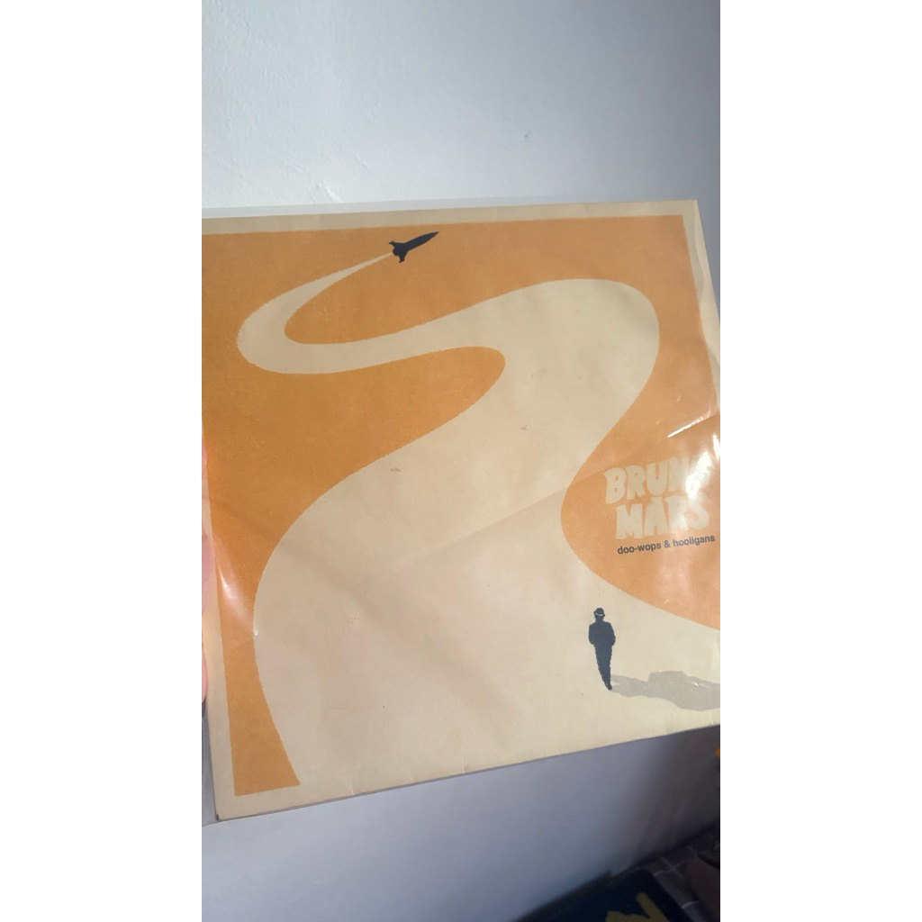 piringan hitam vinyl bruno mars