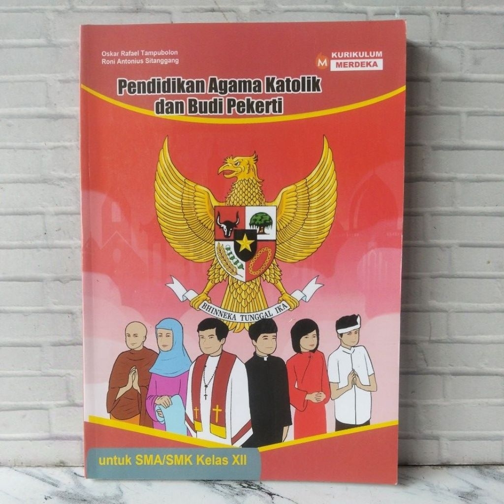 Buku baru Pendidikan agama Katolik kelas 12 SMA
