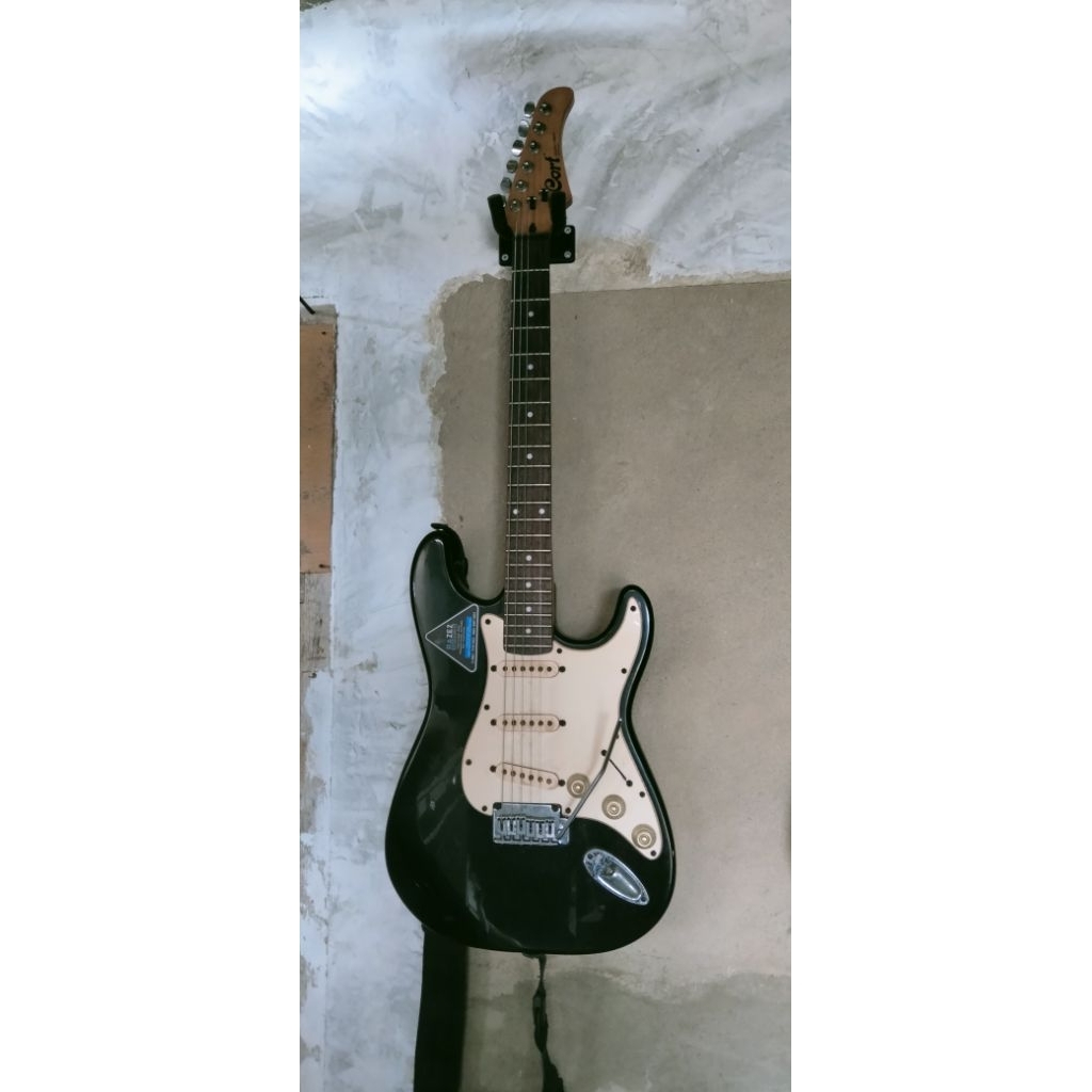 gitar elektrik cort