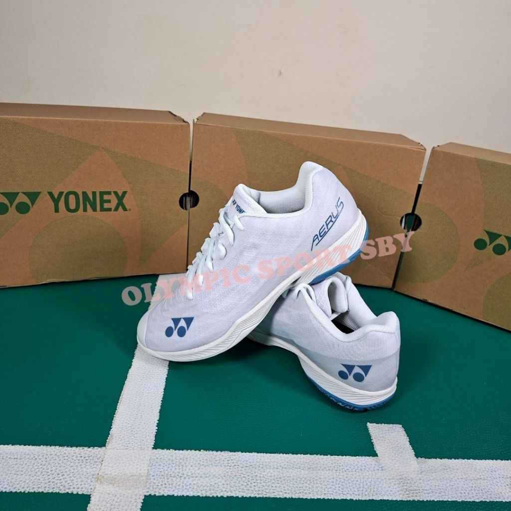 Sepatu bulutangkis Yonex AerusZ2  Men white blue / SHBAZ2 Men