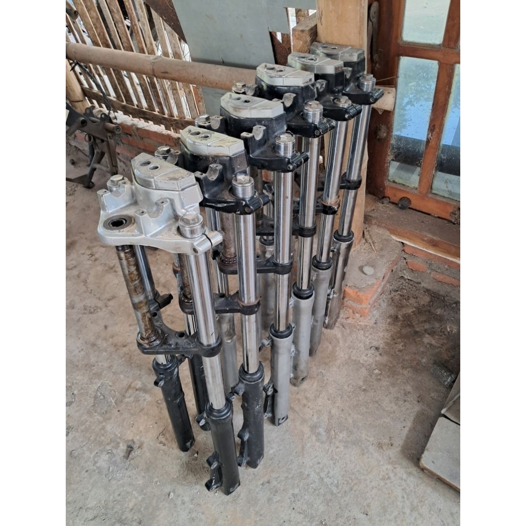 SKOK DEPAN MEGAPRO PRIMUS MP NEW SET SEGITIGA